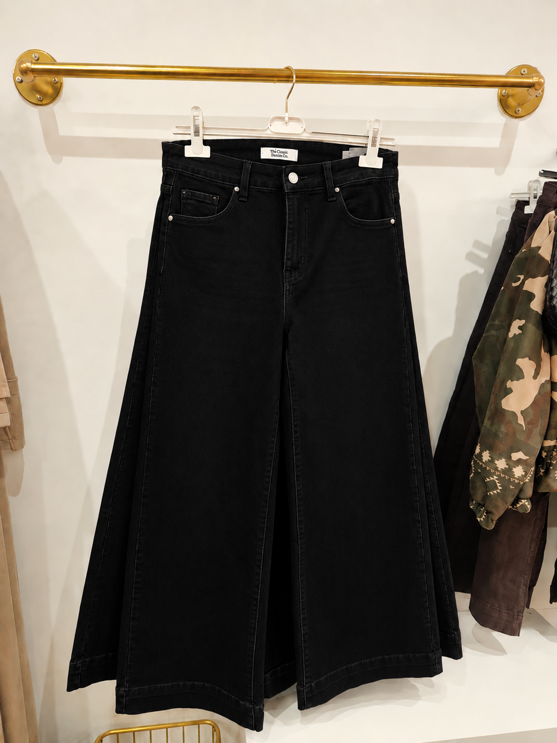 Petite Wide Leg Jeans - Black