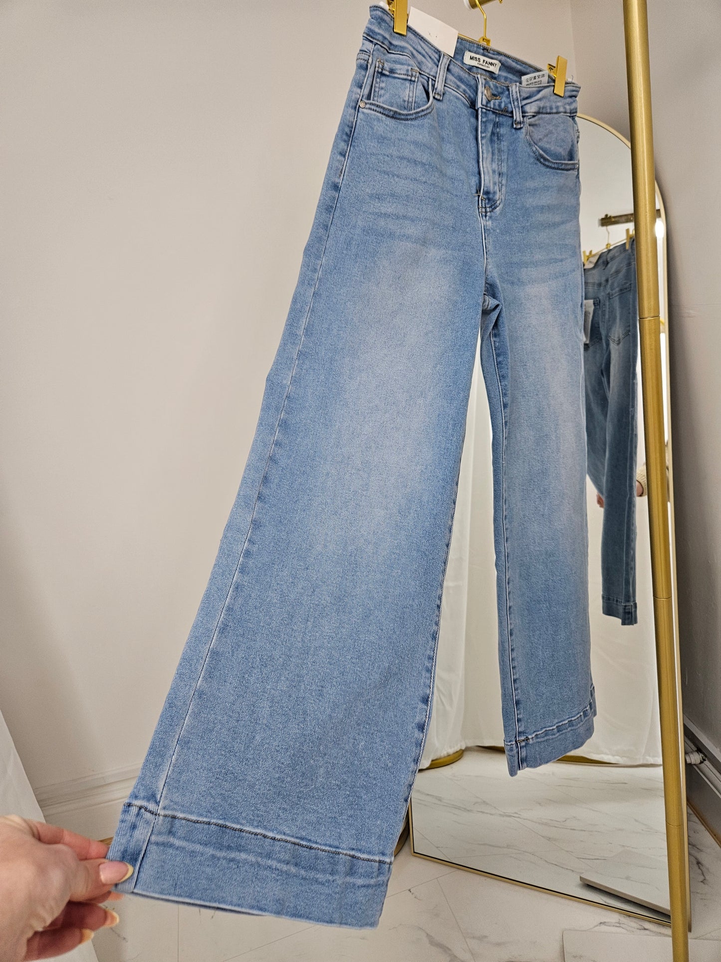 Petite Wide Leg Jeans - Mid Denim